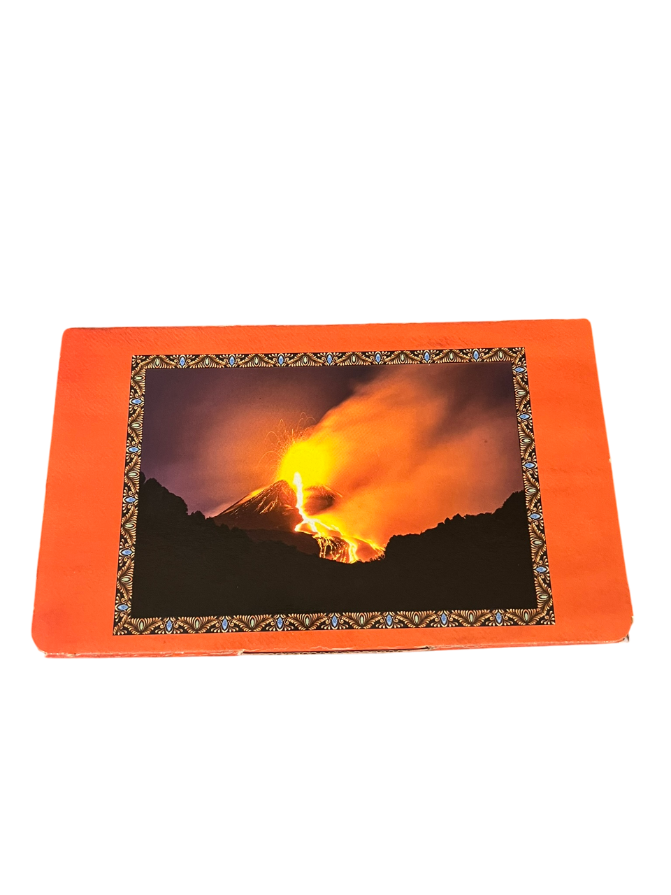 Scatola arancione con immagine di vulcano per Paste di Mandorla Siciliane Dolce