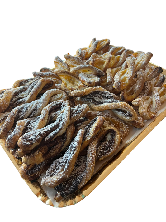 Trecce di pasta sfoglia artigianali